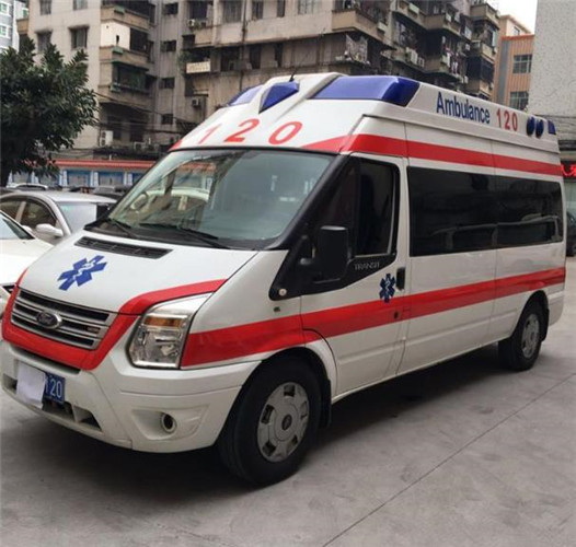 四子王信赖我们的救护车出租，让转院不再艰难